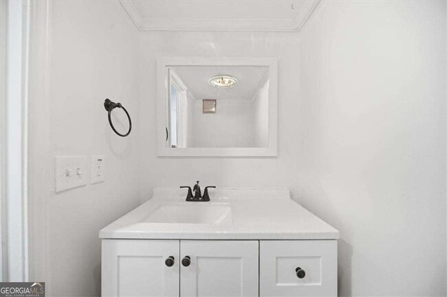 Building Photo - 530 Matterhorn Way