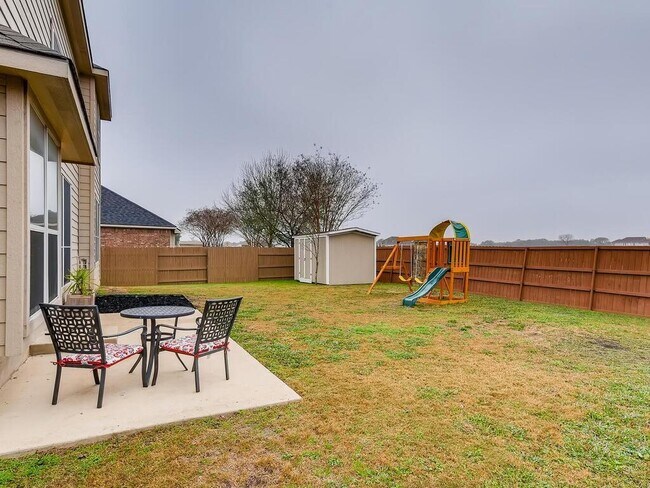 Building Photo - 461 Sweet Gum Dr