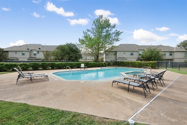 Building Photo - 1101 E Parmer Ln