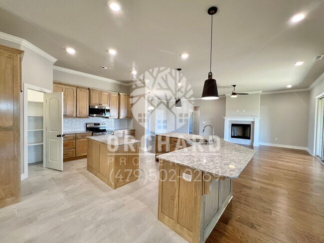 Building Photo - Tontitown- Single-Family Home- Beautiful Blakely Plan