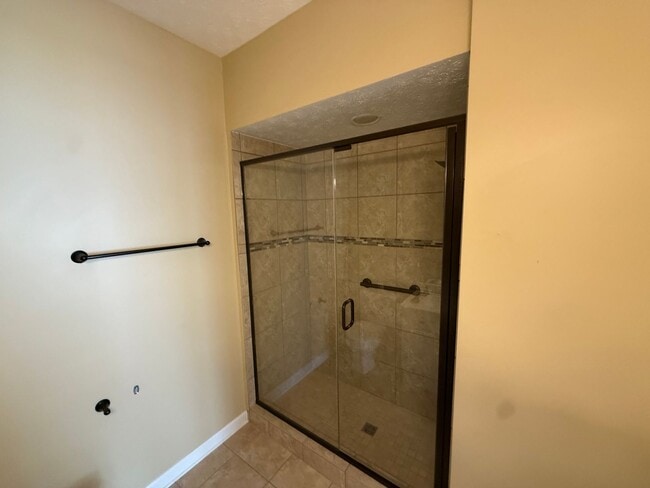 Building Photo - Great 3 Bedroom Twin Home in Ogletree Village