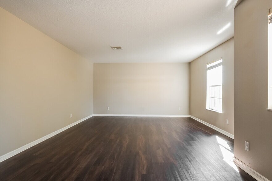 Building Photo - 30030 Messara Cove