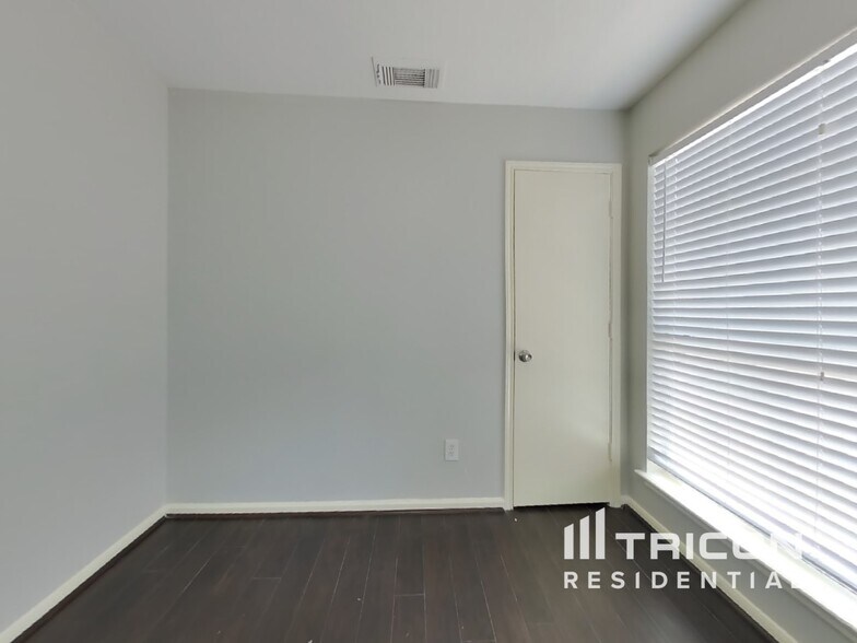 Building Photo - 6823 Highwind Bend Ln