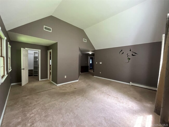 Building Photo - 22 Dogwood Dr