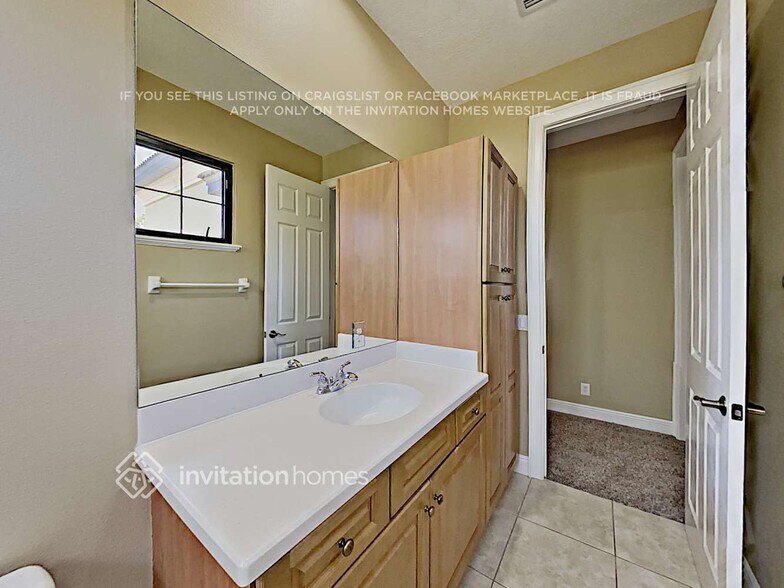Building Photo - 6260 Parmeron Ln