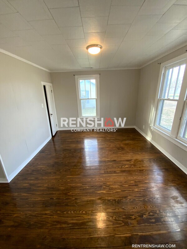 Building Photo - 206 S Trenton St