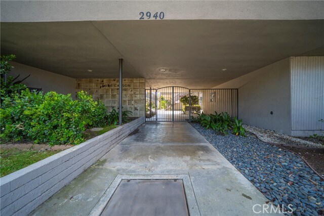 Building Photo - 2940 W Carson St