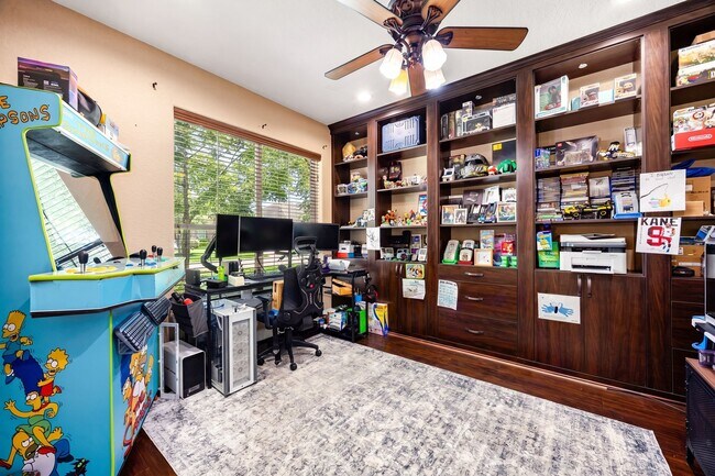 Building Photo - 25207 Summer Chase Dr