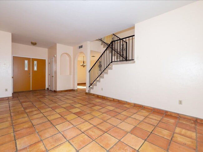 Building Photo - 3 Bedroom 2.5 Bath Two Story Home