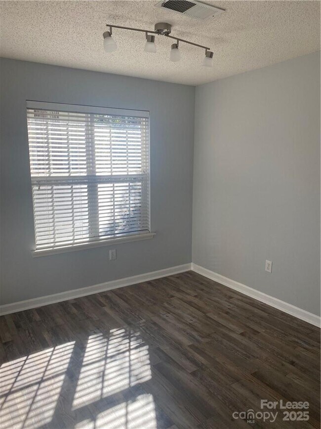 Building Photo - 11536 Delores Ferguson Ln