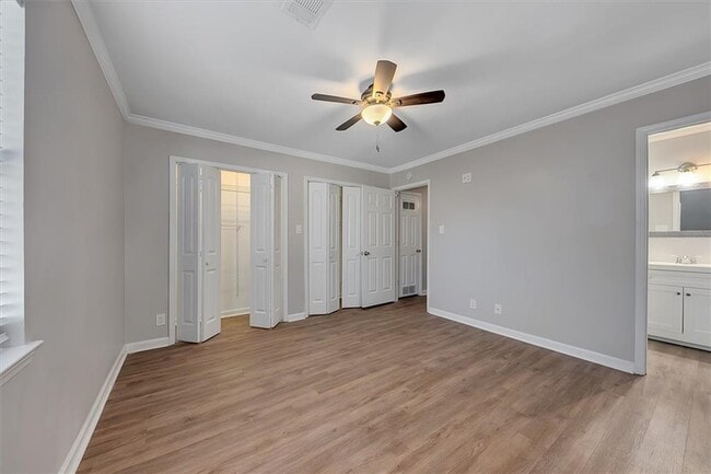 Building Photo - 290 Westland Way SW