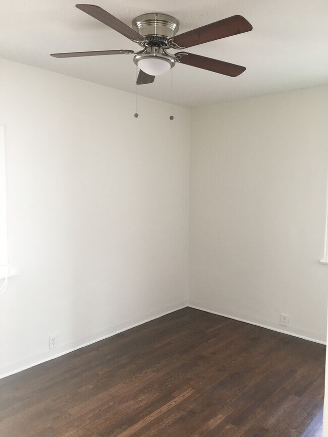 Building Photo - 605 1/2-742-742 Virginia St