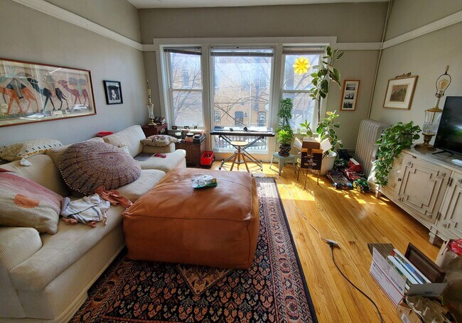 Building Photo - 2068 W Hutchinson St