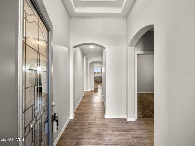 Building Photo - 5916 Hidden Acres Dr