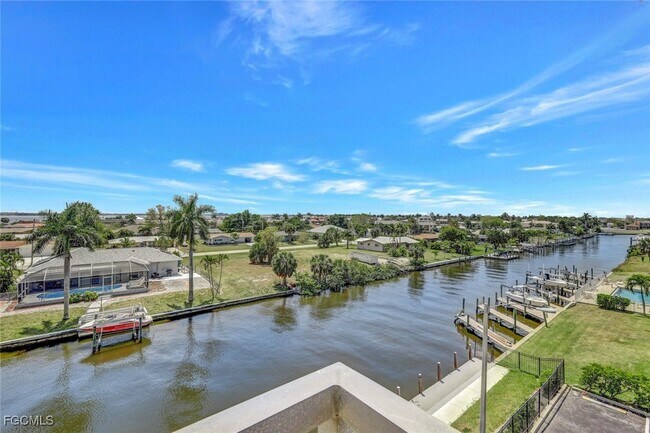 Building Photo - 1766 Cape Coral Pkwy E