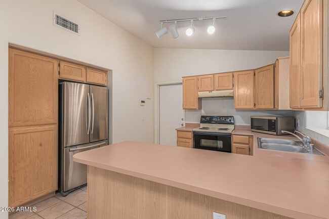 Building Photo - 9846 W Tonopah Dr