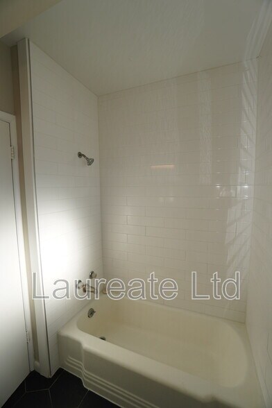 Building Photo - 5765 S Bannock St