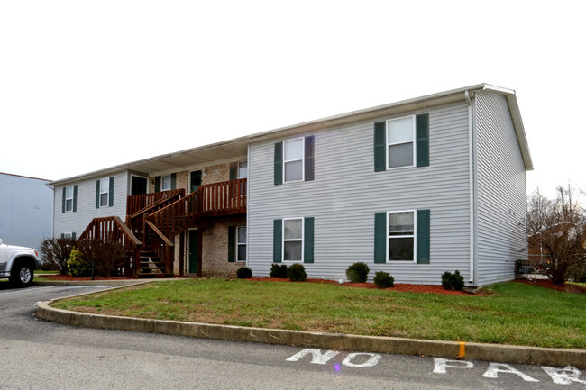 Building Photo - Holly Green Apartments