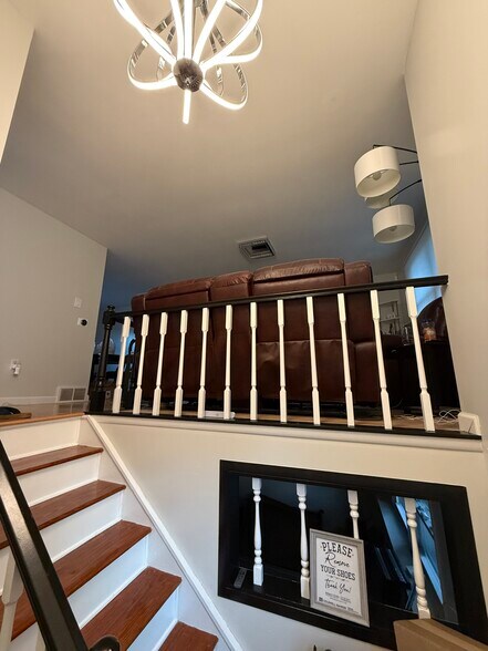 entrance - 8357 Redwing Dr