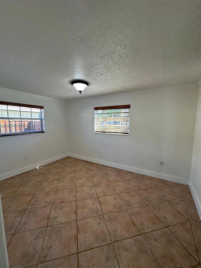 Building Photo - 515 NW 202nd Terrace