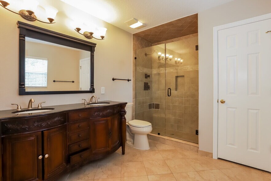 Building Photo - 26820 Stillbrook Dr