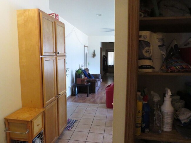 Building Photo - 709 Hudson St