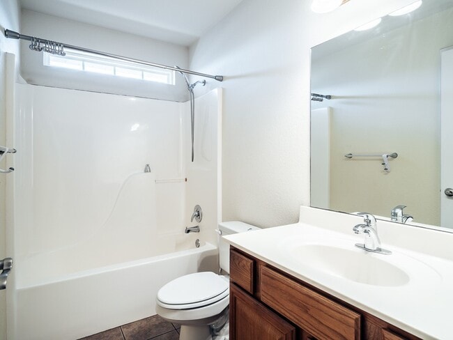 Building Photo - 440 Spicewood Trail