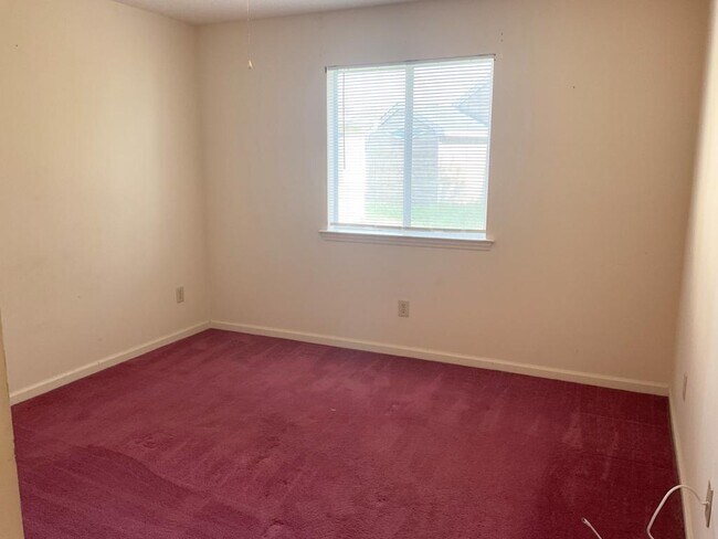 Building Photo - 604 Gleneagles Dr