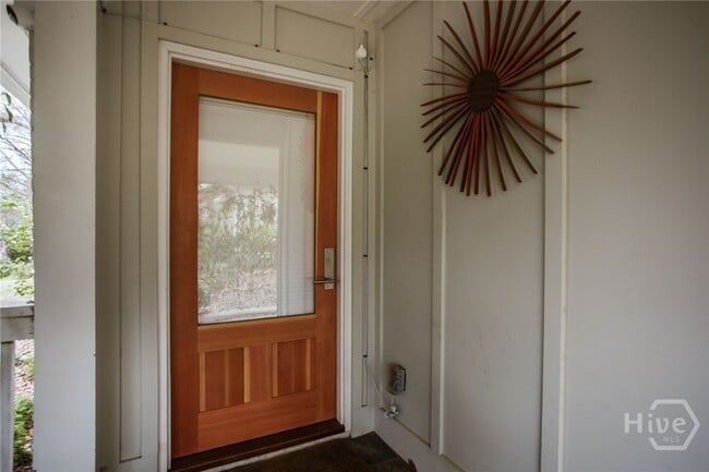 Building Photo - 284 The