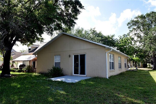 Building Photo - 271 Daniels Pointe Dr