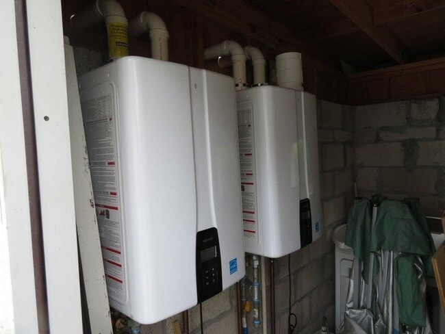 Building Photo - 340 Fleming Ave