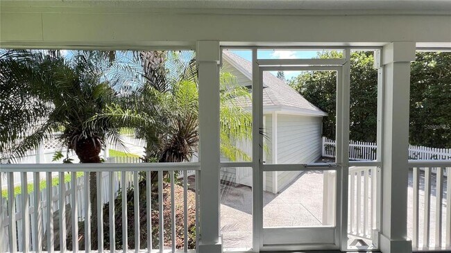 Building Photo - 934 Westpark Dr