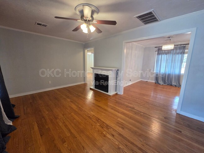 Building Photo - 3832 NW 17th St