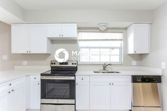 Building Photo - 4 Bedroom Pet-Friendly Home in Brandon, FL...