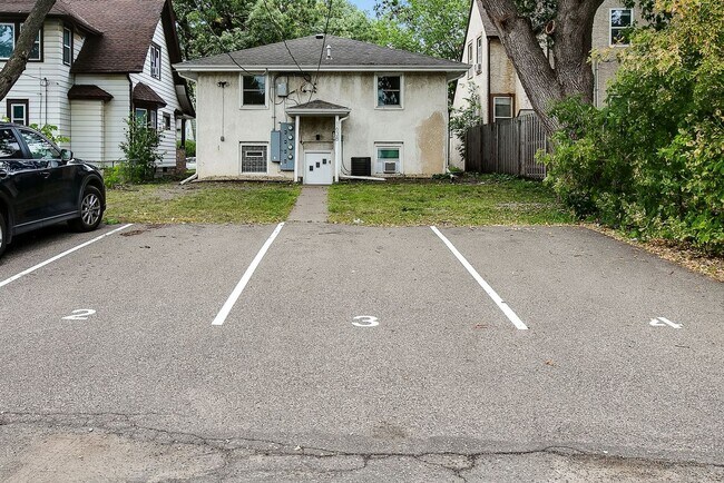 Building Photo - 1638 Marshall Ave