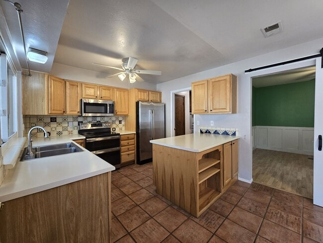 Building Photo - 506 Ridgecrest Ave