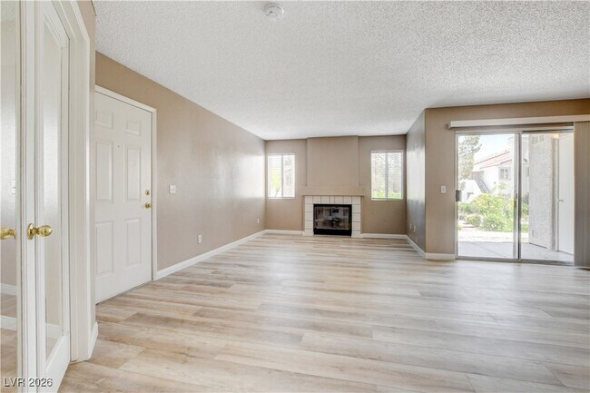 Building Photo - 760 Hunters Creek Ln