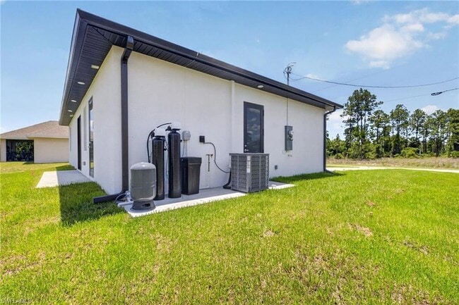 Building Photo - 1213 Dodwin St E