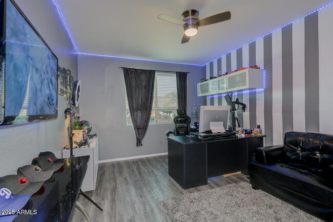 Building Photo - 18472 W Desert Ln