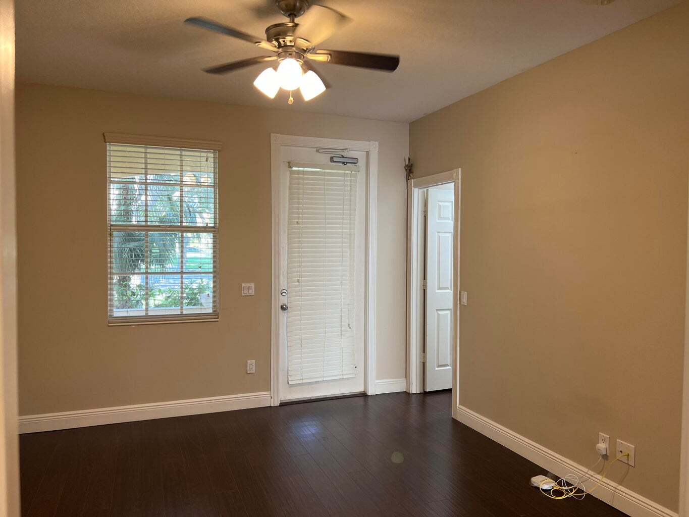 Building Photo - 3368 Greenway Dr