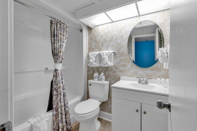 Building Photo - 1700 N Ocean Blvd