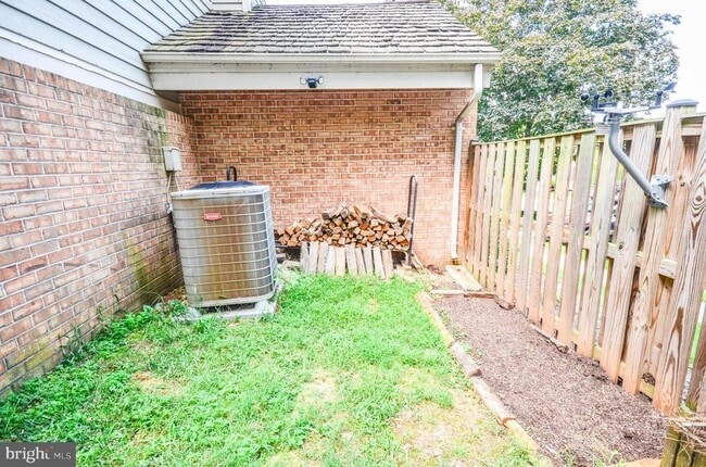 Building Photo - 10993 Thrush Ridge Rd