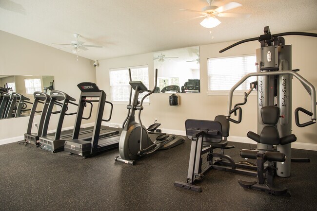 Building Photo - 1654 W Grandview Blvd