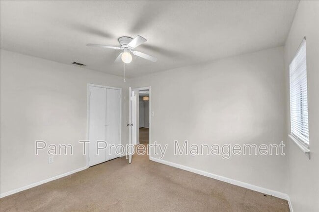 Building Photo - 5209 Jasmine Ave