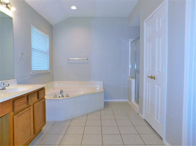 Building Photo - 3721 Calvert Ln