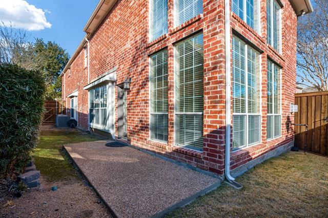 Building Photo - 2241 Fox Crossing Ln