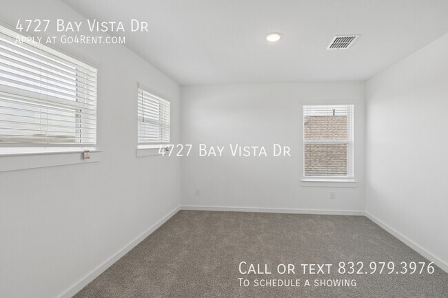 Building Photo - 4727 Bay Vista Dr