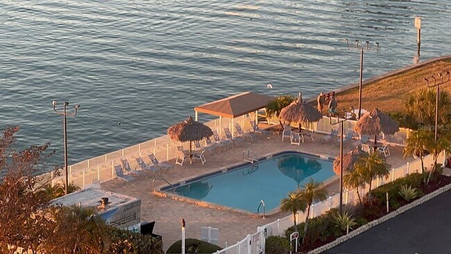 Building Photo - 3128 59th St S