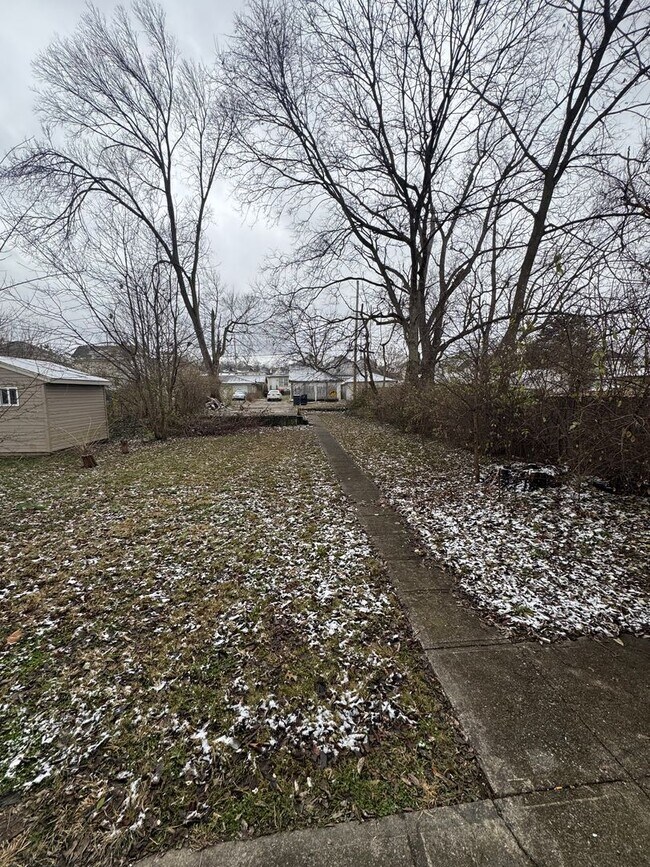 Building Photo - 721 Ross Ave