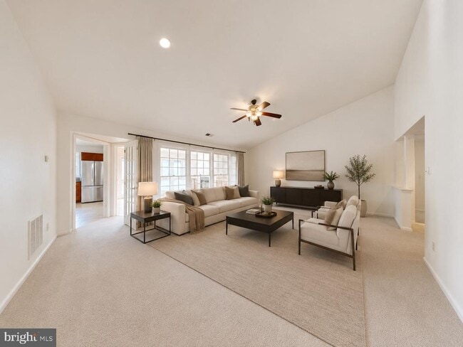 Building Photo - 10701 Kings Riding Way